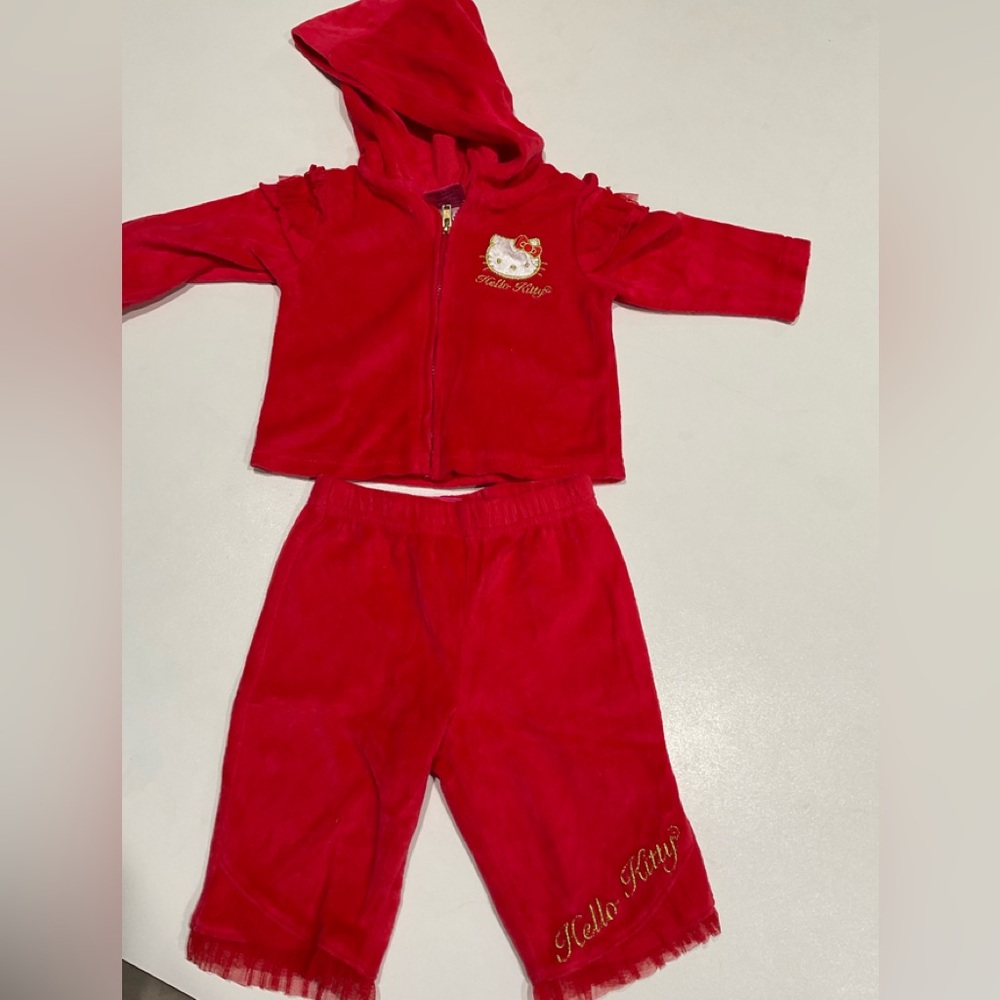 ☀️Hello Kitty Baby Bright Red Velour Set, Size 0-3 mo
